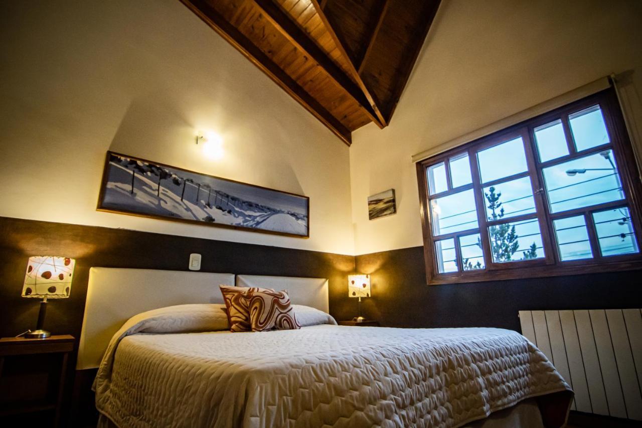 Las Avutardas Hosteria El Calafate Luaran gambar